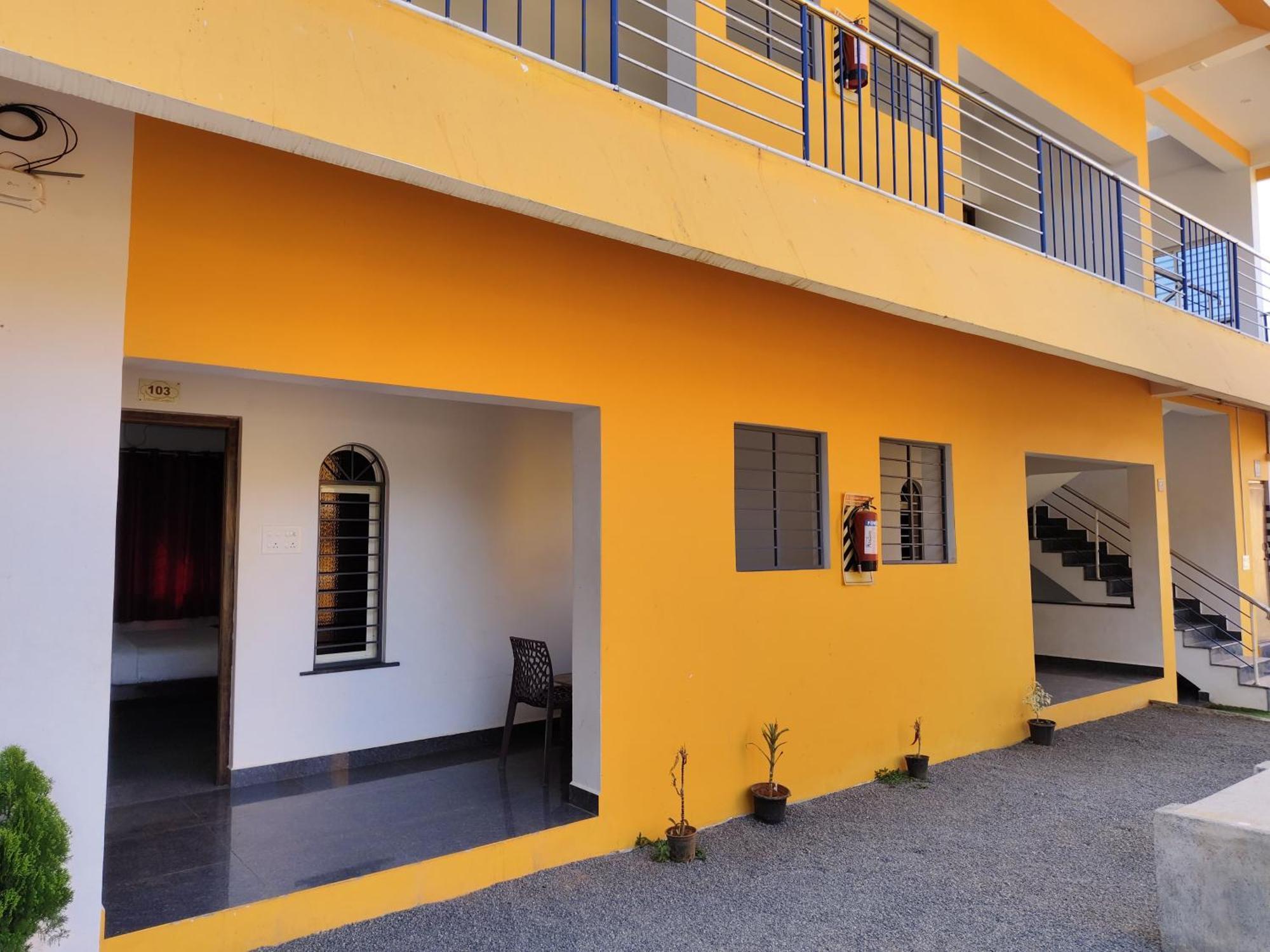 De' Capital Hotel Pondicherry Exterior foto